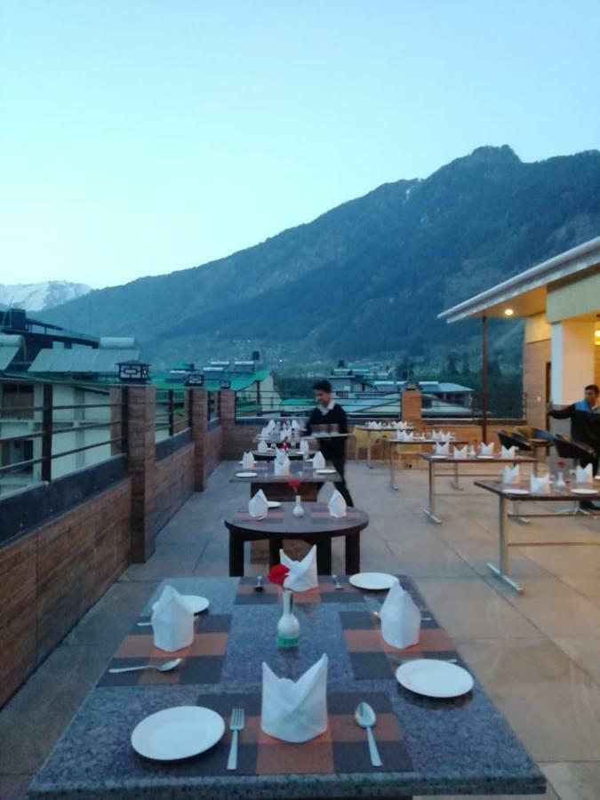 The Laurent And Banon Resorts Manāli Buitenkant foto